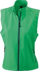 JN1023_green_73653.jpg