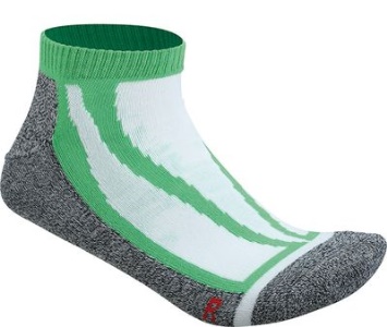JN209_green_75391.jpg